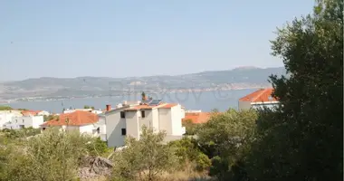 Grundstück in Slatine, Kroatien