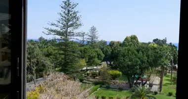 Pomieszczenie biurowe 1 080 m² w Agios Tychonas, Cypr