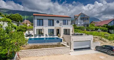 Casa 4 habitaciones en Tivat, Montenegro