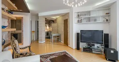 Apartamento 4 habitaciones en Minsk, Belarús