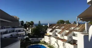 Wohnung 3 Schlafzimmer in San Pedro Alcantara, Spanien