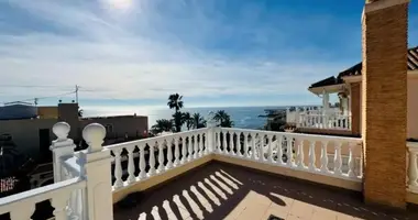 5 bedroom house in Torrevieja, Spain