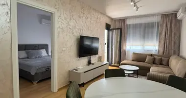 Wohnung 2 Schlafzimmer in Becici, Montenegro