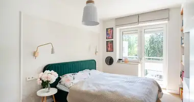 Mieszkanie 5 pokojów w Warszawa, Polska