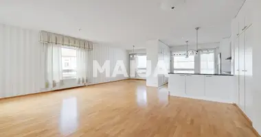 Квартира 4 комнаты в Район Коувола, Финляндия