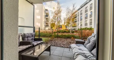 Квартира 2 комнаты в Варшава, Польша