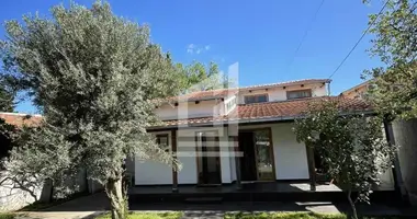 Casa en Podgorica, Montenegro