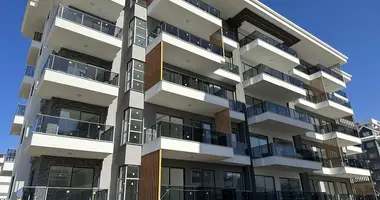 1 bedroom apartment in Muratpasa, Turkey
