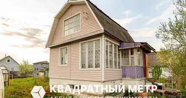 Casa en Piarezyrski sielski Saviet, Belarús