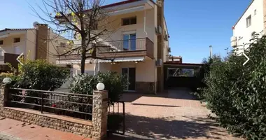 Townhouse 4 bedrooms in Kalyves Polygyrou, Greece