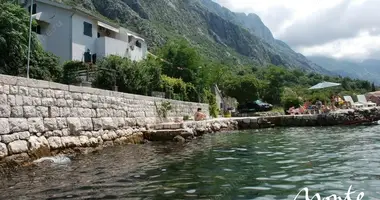 Villa en Dobrota, Montenegro