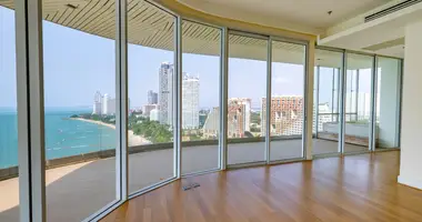 Ático Ático 4 habitaciones en Na Kluea, Tailandia