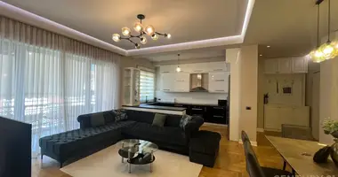 Квартира 3 комнаты в Тирана, Албания