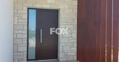 Квартира 3 спальни в Chloraka, Кипр