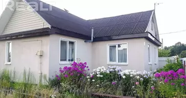 Casa en Dzyarzhynsk District, Bielorrusia