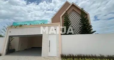 Villa 4 bedrooms in Huai Yai, Thailand