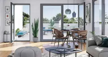 1 bedroom apartment in Plaisir, France