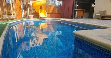 4 bedroom house in Limnatis, Cyprus