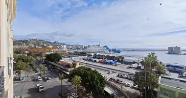 4 bedroom apartment in Malaga, Spain