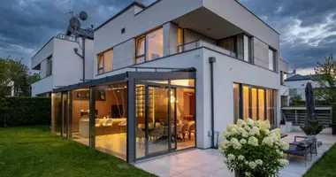Haus 5 zimmer in Warschau, Polen