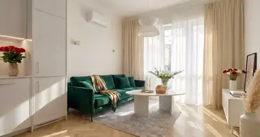 Квартира 3 комнаты в Варшава, Польша