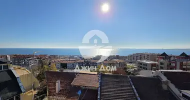 Квартира 4 комнаты в Святой Влас, Болгария