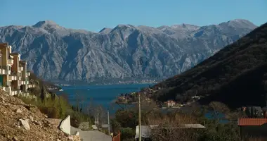 Участок земли в Morinj, Черногория