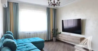 Mieszkanie 3 pokoi w Muchaviecki sielski Saviet, Białoruś