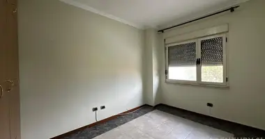 Wohnung 3 zimmer in Tirana, Albanien