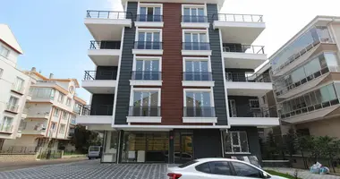 Dúplex 5 habitaciones en Etimesgut, Turquía