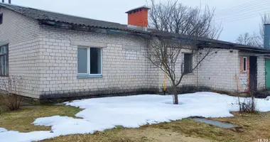 Casa en Cahielnia, Belarús