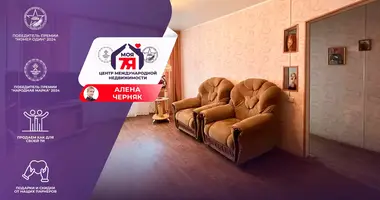 Mieszkanie 3 pokoi w Soligorsk, Białoruś