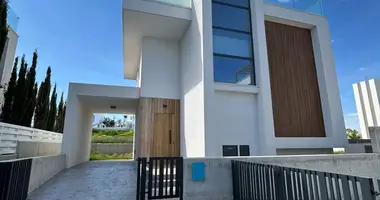 Villa in Paralimni, Zypern