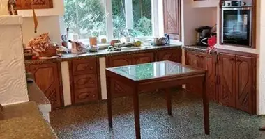 Maison 3 chambres dans Nerubaiske, Ukraine