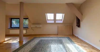 8 room house in Warsaw, Poland