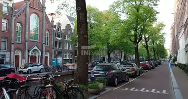 Доходный дом в Амстердам, Нидерланды