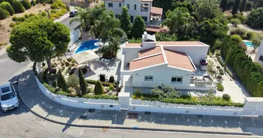 Bungalow de 3 dormitorios en Peyia, Chipre