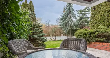 9 room house in Warsaw, Poland
