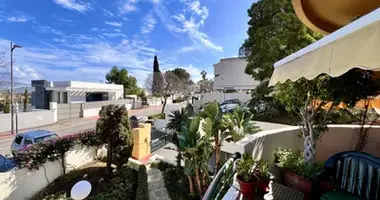 Wohnung 3 Schlafzimmer in San Pedro Alcantara, Spanien