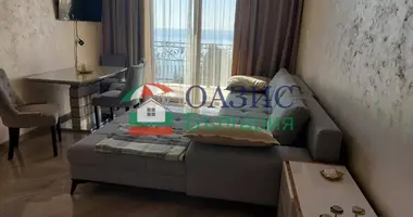 Квартира 3 комнаты в Несебр, Болгария