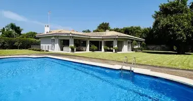 5 bedroom house in San Pedro Alcantara, Spain