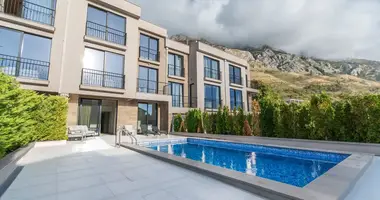 Haus 10 zimmer in Katun Rezevici, Montenegro