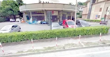 Commercial property 550 m² in Terni, Italy