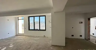 2 bedroom apartment in Tirana Municipality, Albania