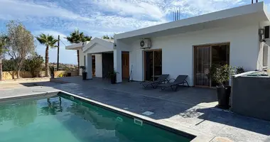 Bungalow 4 habitaciones en Parekklisia, Chipre