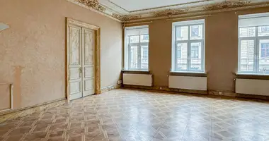 6 room apartment in Valka, Latvia