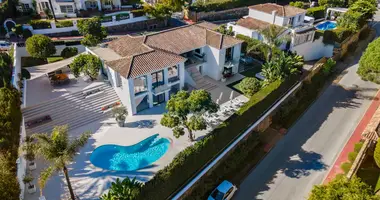 Haus 4 Schlafzimmer in San Pedro Alcantara, Spanien