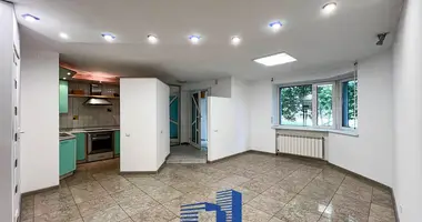 Oficina 84 m² en Minsk, Belarús
