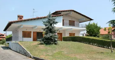 Villa 7 habitaciones en Korinos, Grecia