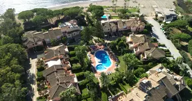4 bedroom apartment in Dos Hermanas, Spain
